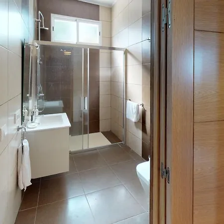 Casa Con Piscina Privada En *