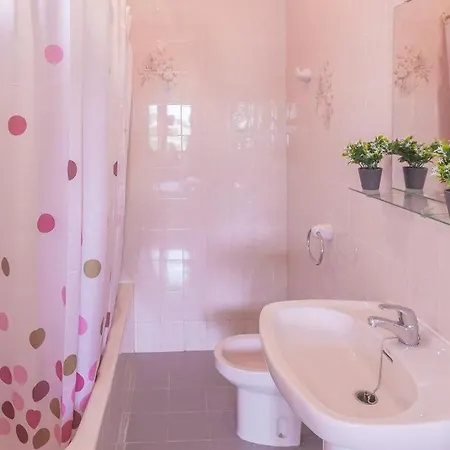 Casa Con Piscina Privada En Villa *